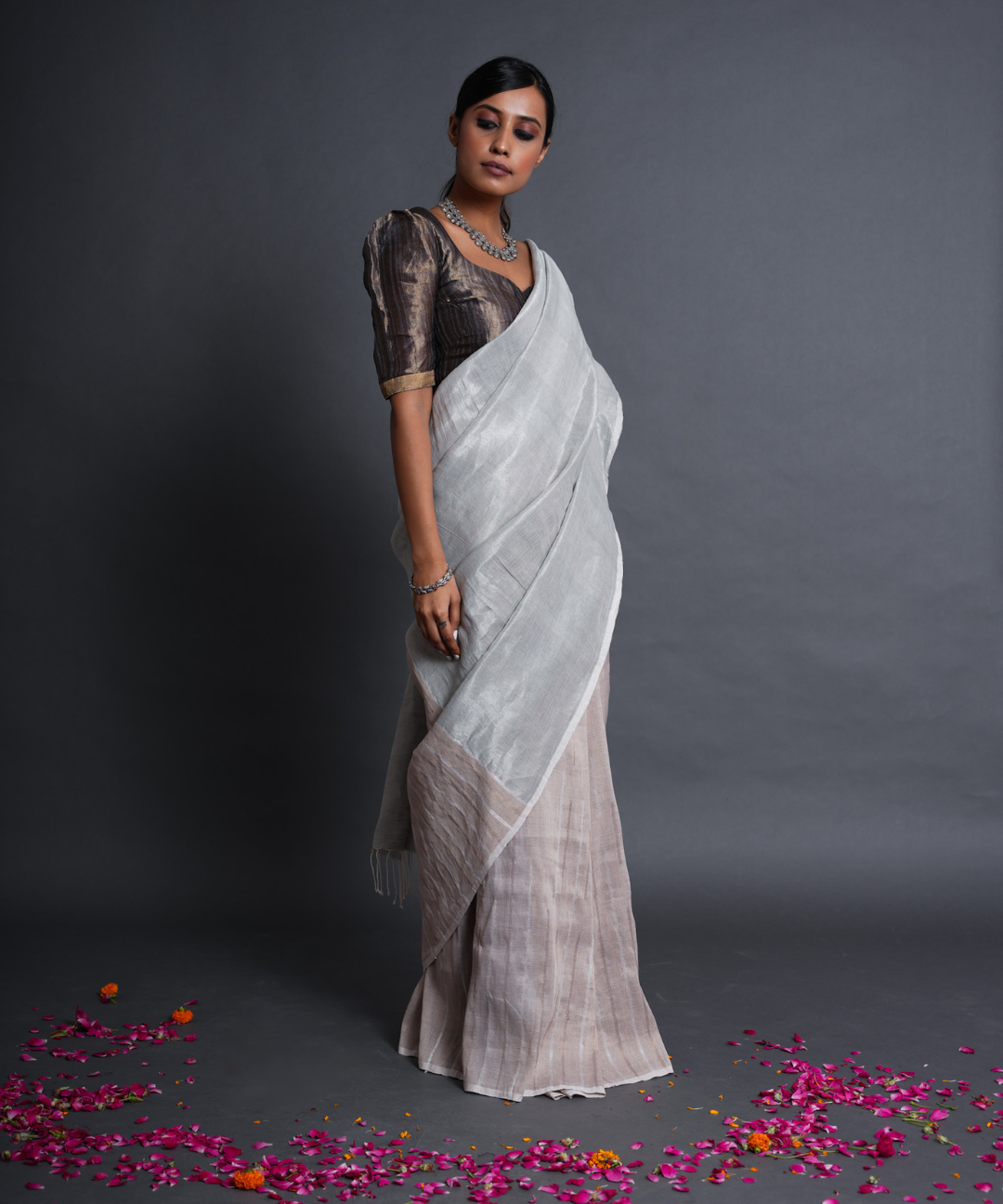 Blue beige handwoven linen zari saree