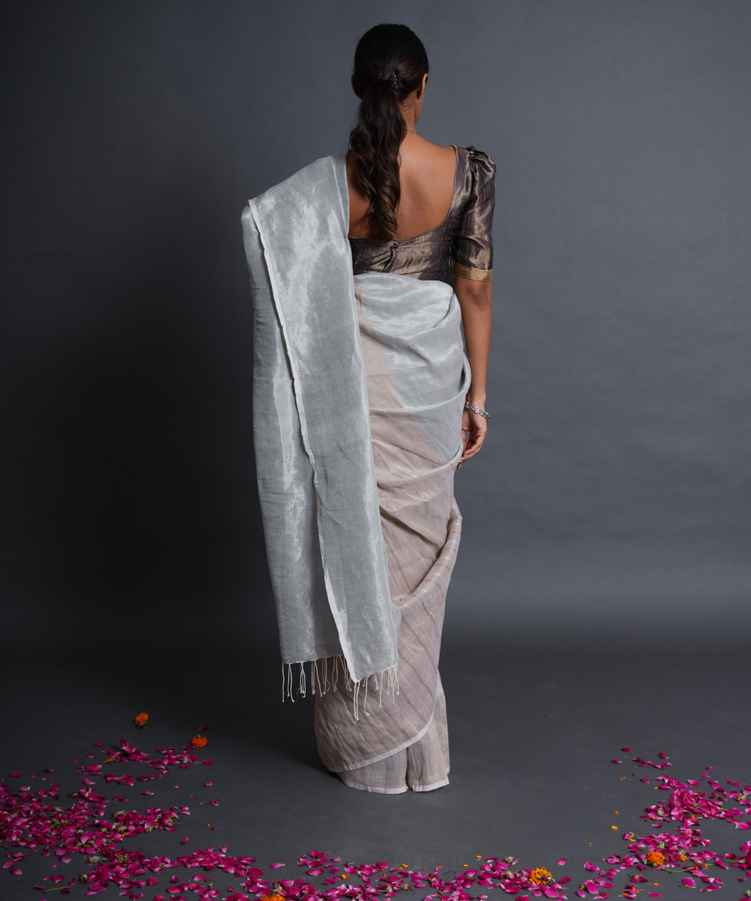Blue beige handwoven linen zari saree