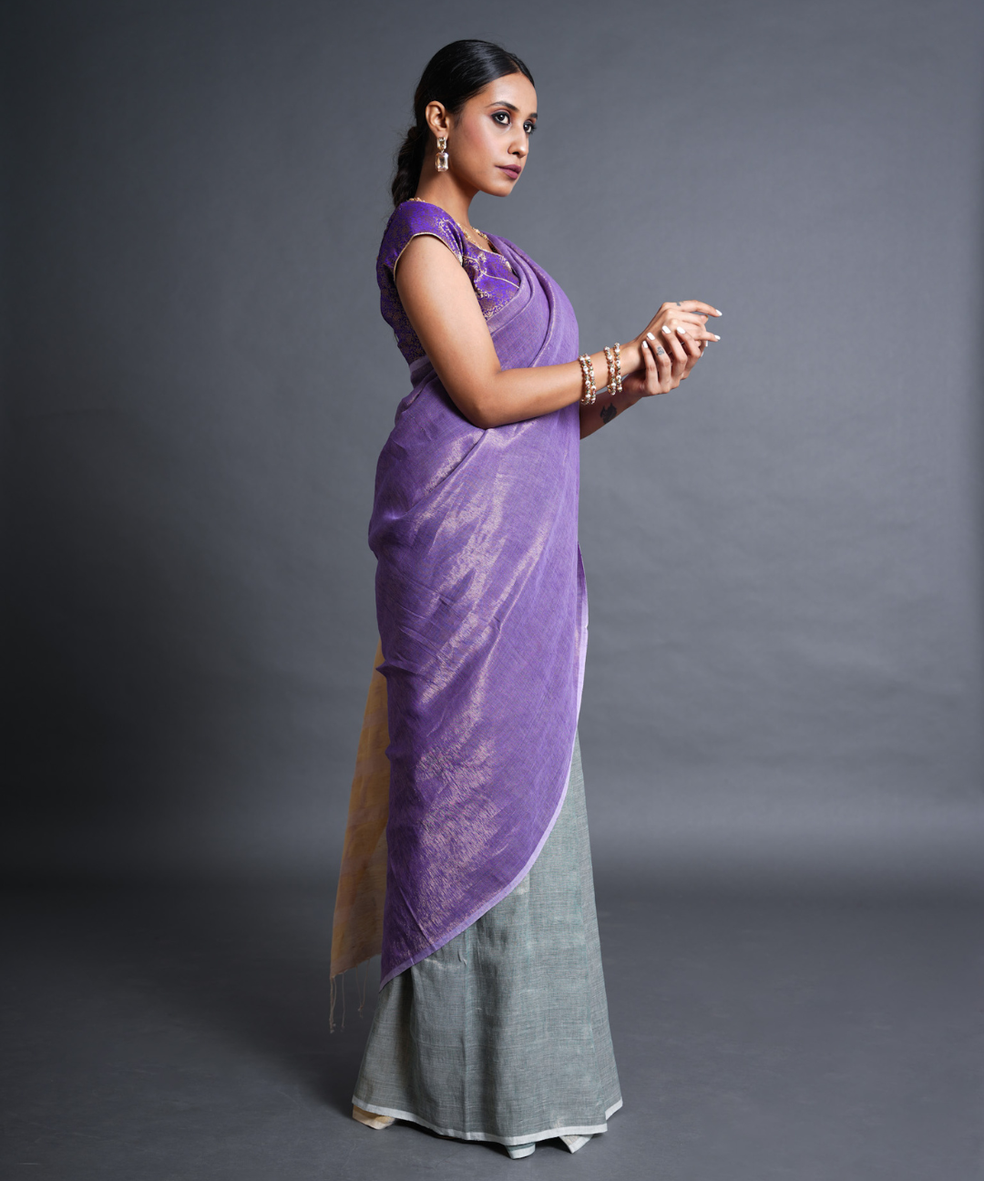 Green-mauve handwoven linen zari saree