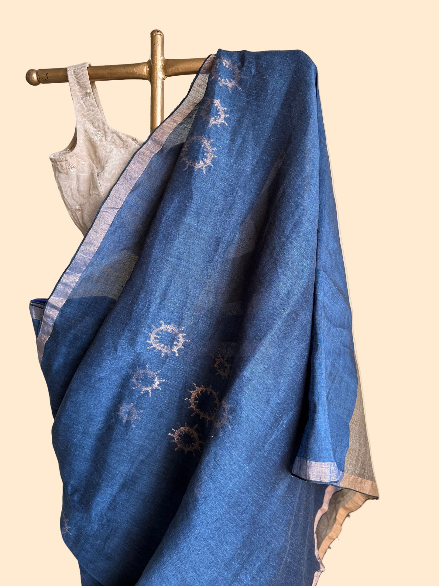 Blue jamdani linen saree