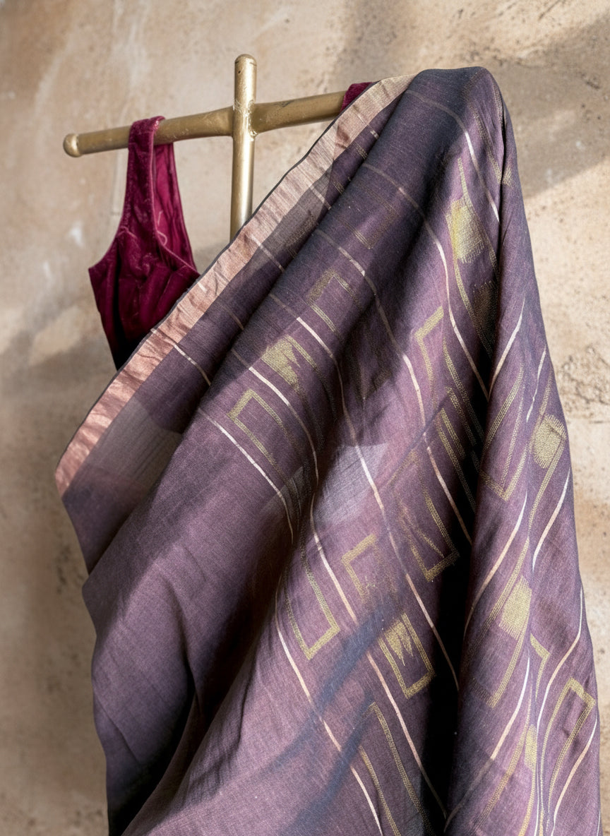 Maroon brown handwoven linen jamdani saree