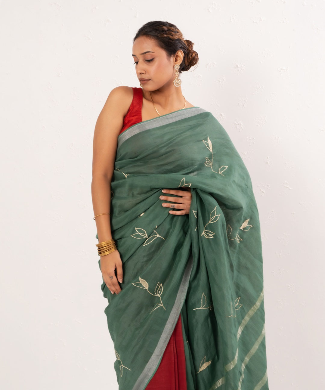 Green maroon handwoven linen saree