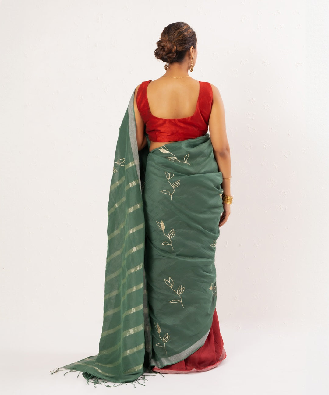 Green maroon handwoven linen saree