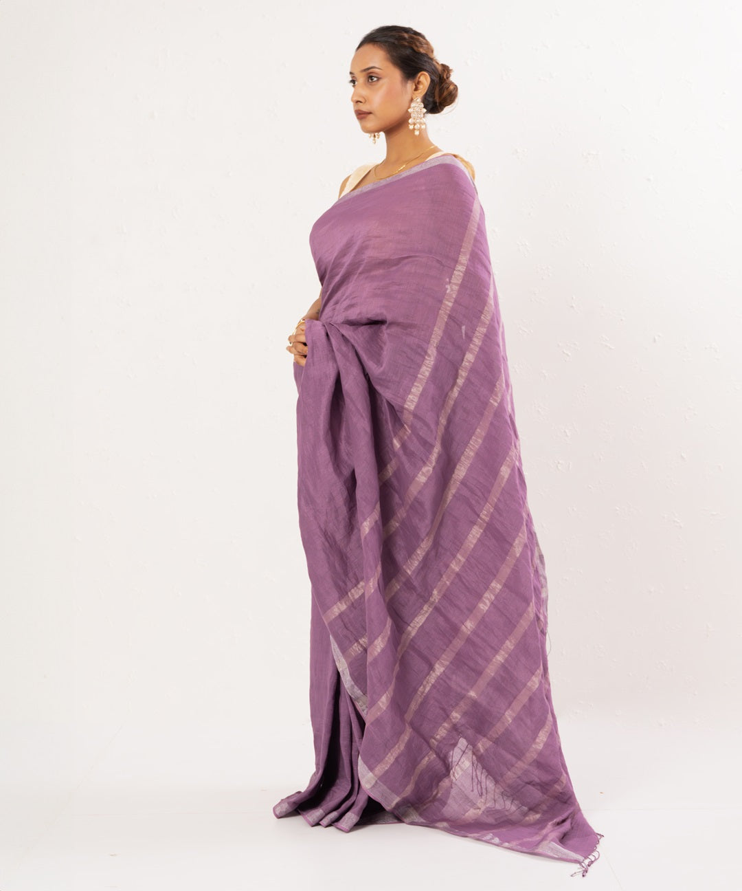 Festive lavender handwoven linen saree