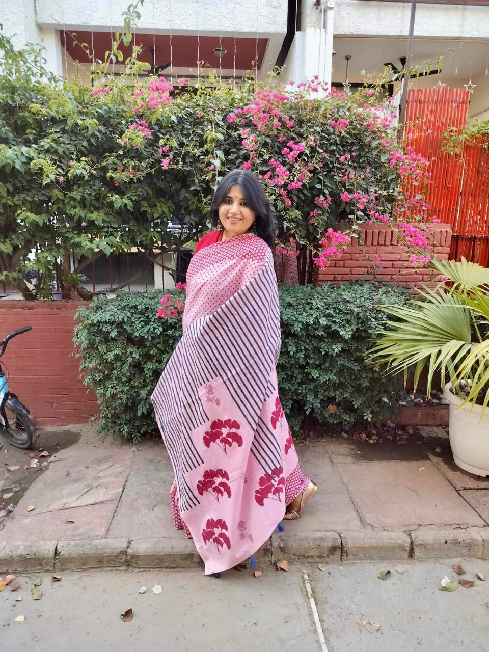 Pink summer soul block printed mulmul saree