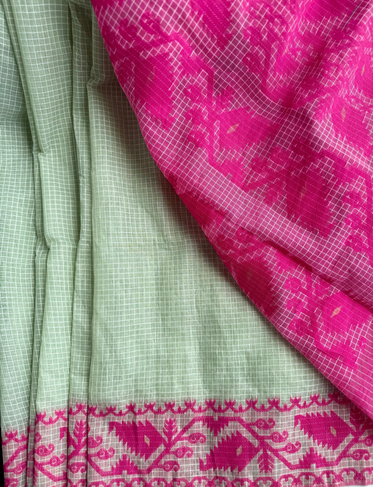 Green Pink Bengal Jamdani Cotton Saree